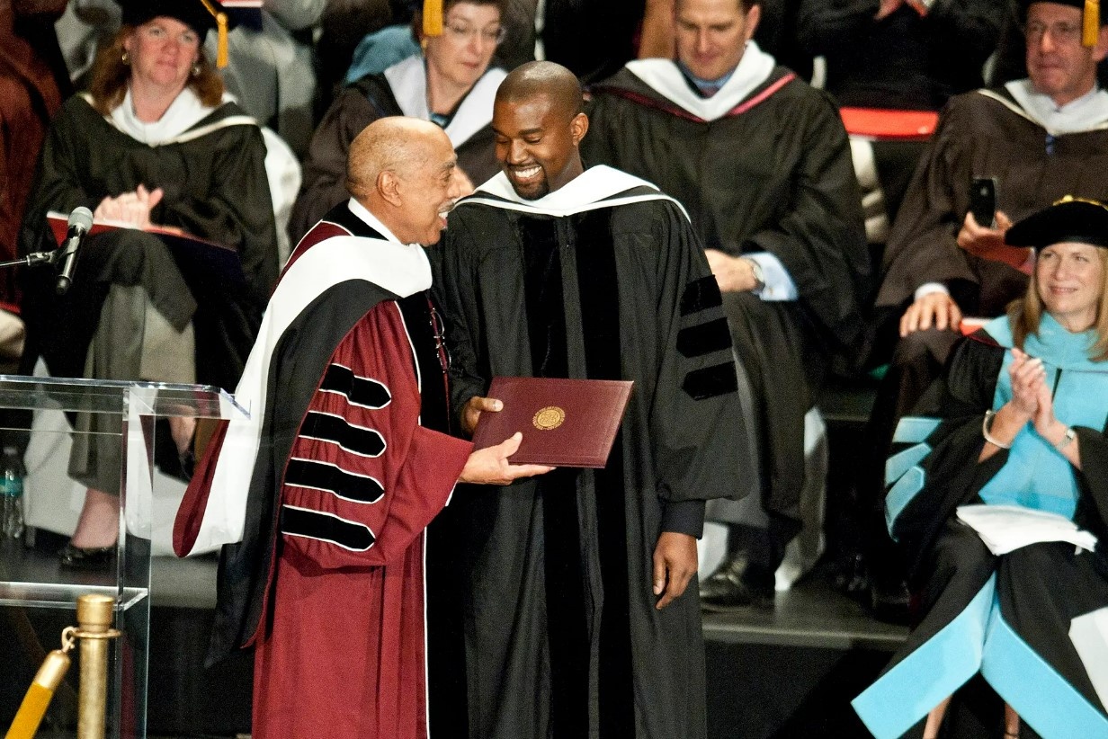 Kanye West,  bang cap,  Do Thai anh 1