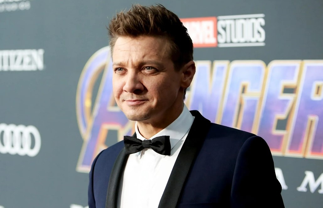 Avengers,  Jeremy Renner,  Marvel anh 8