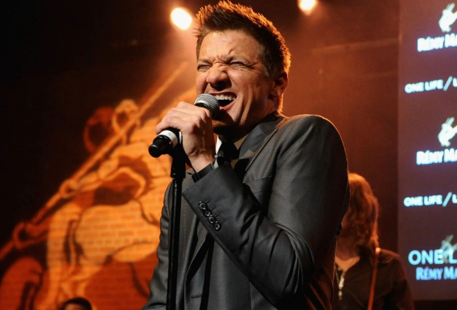 Avengers,  Jeremy Renner,  Marvel anh 6