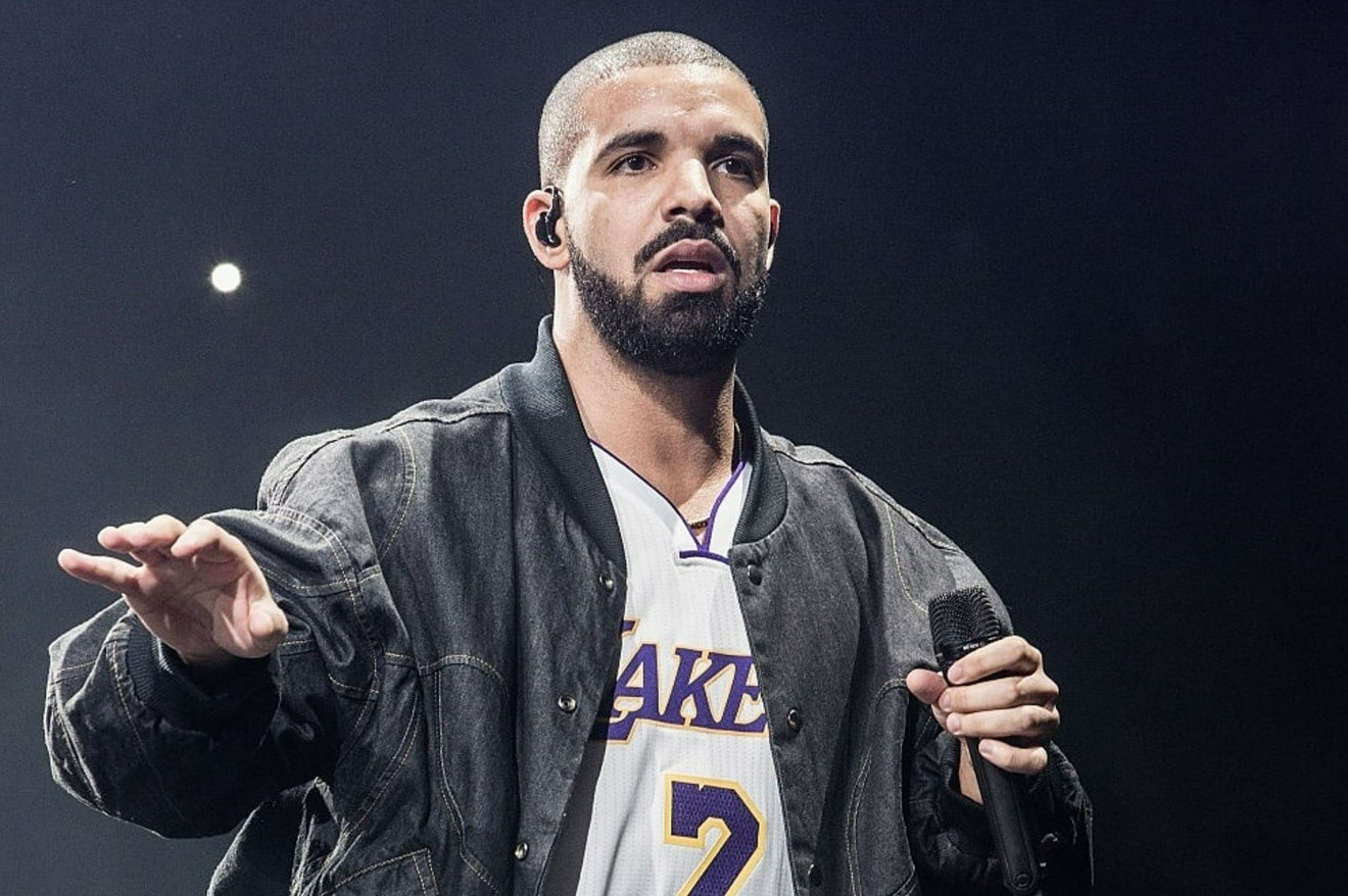 Drake chi 75.000 USD moi dem o khach san hinh anh
