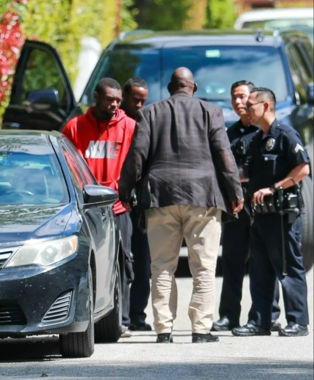 Rihanna,  cau hon,  canh sat anh 1