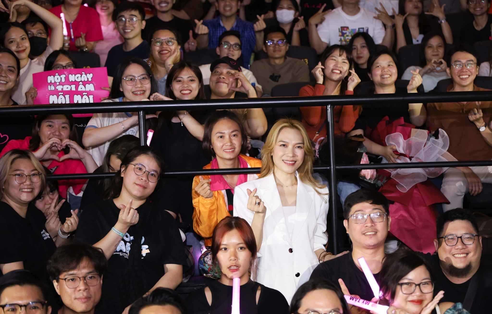 My Tam,  Tri am the movie,  Nguoi giu thoi gian anh 1