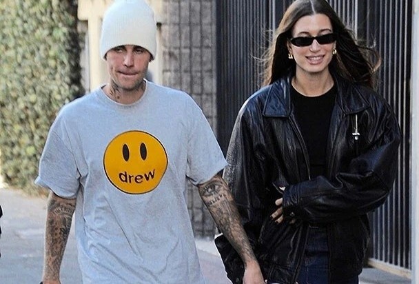 Justin Bieber xuat hien met moi ben vo hinh anh