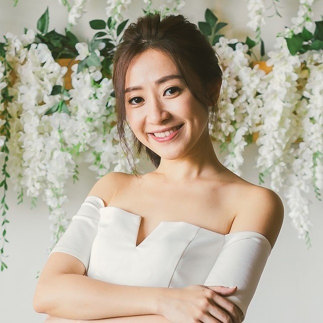 ca si,  Queenzy Cheng,  M-Girls anh 2