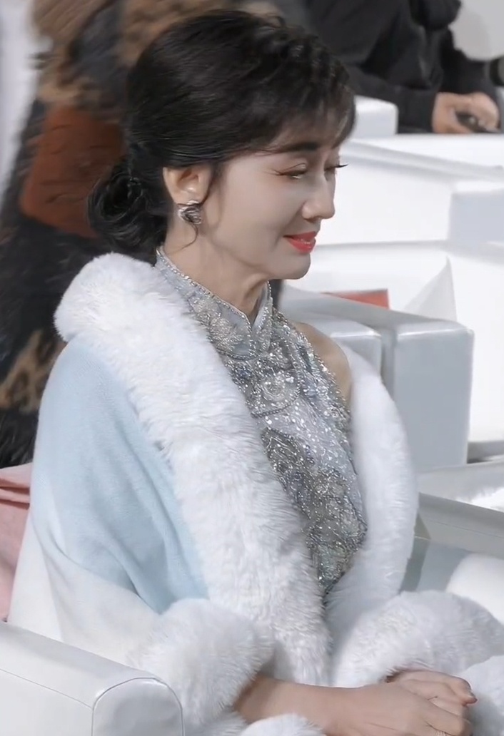 Triệu Nhã Chi, Bạch Nương Tử, Bến Thượng Hải, Sao Hoa ngữ, Phùng Trình Trình ảnh 4 Trieu Nha Chi, Bach Nuong Tu, Ben Thuong Hai, Sao Hoa ngu, Phung Trinh Trinh anh 4