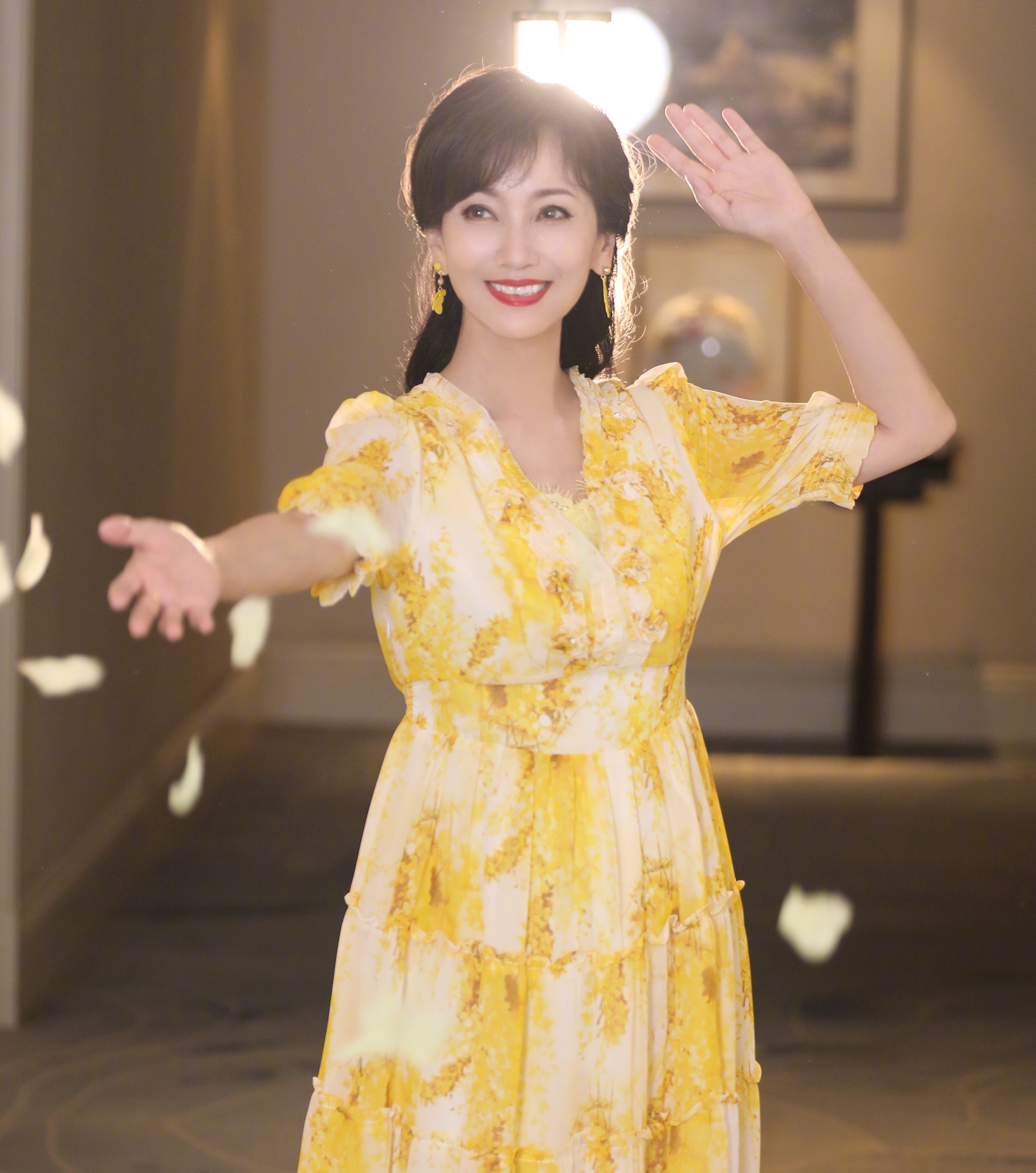 Triệu Nhã Chi, Bạch Nương Tử, Bến Thượng Hải, Sao Hoa ngữ, Phùng Trình Trình ảnh 9 Trieu Nha Chi, Bach Nuong Tu, Ben Thuong Hai, Sao Hoa ngu, Phung Trinh Trinh anh 9