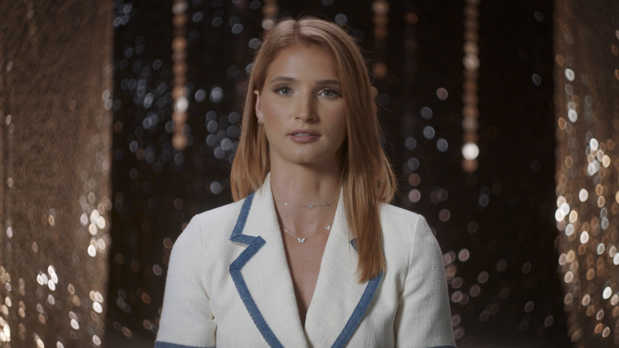 Phim tai lieu ve be boi Hoa hau My gay rung dong hinh anh