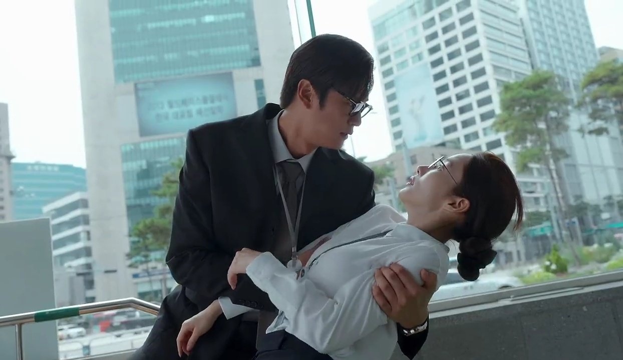 Park Min Young,  webtoon,  Marry My Husband anh 2