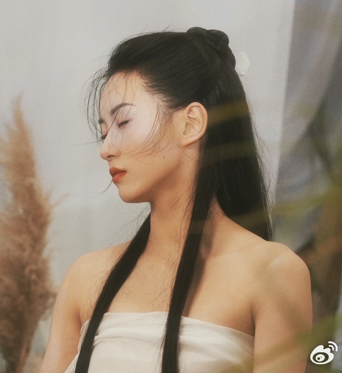 Tieu Long Nu,  Vuong Tu Thuan,  Than dieu dai hiep,  Than dieu hiep lu,  Kim Dung,  Trieu Hoa Vi,  sao Hoa ngu anh 4