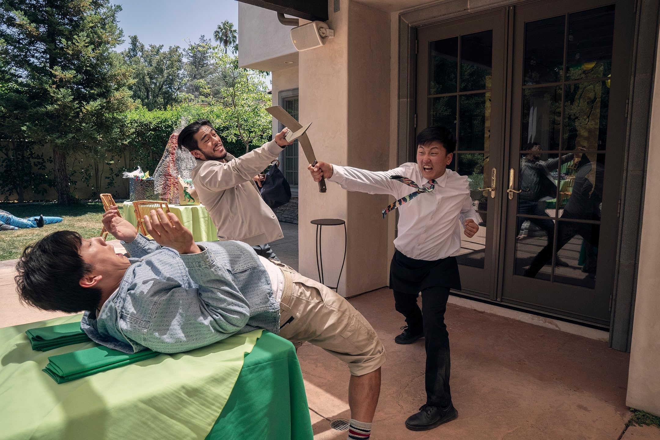 The Sun Brothers,  Duong Tu Quynh,  Netflix anh 3