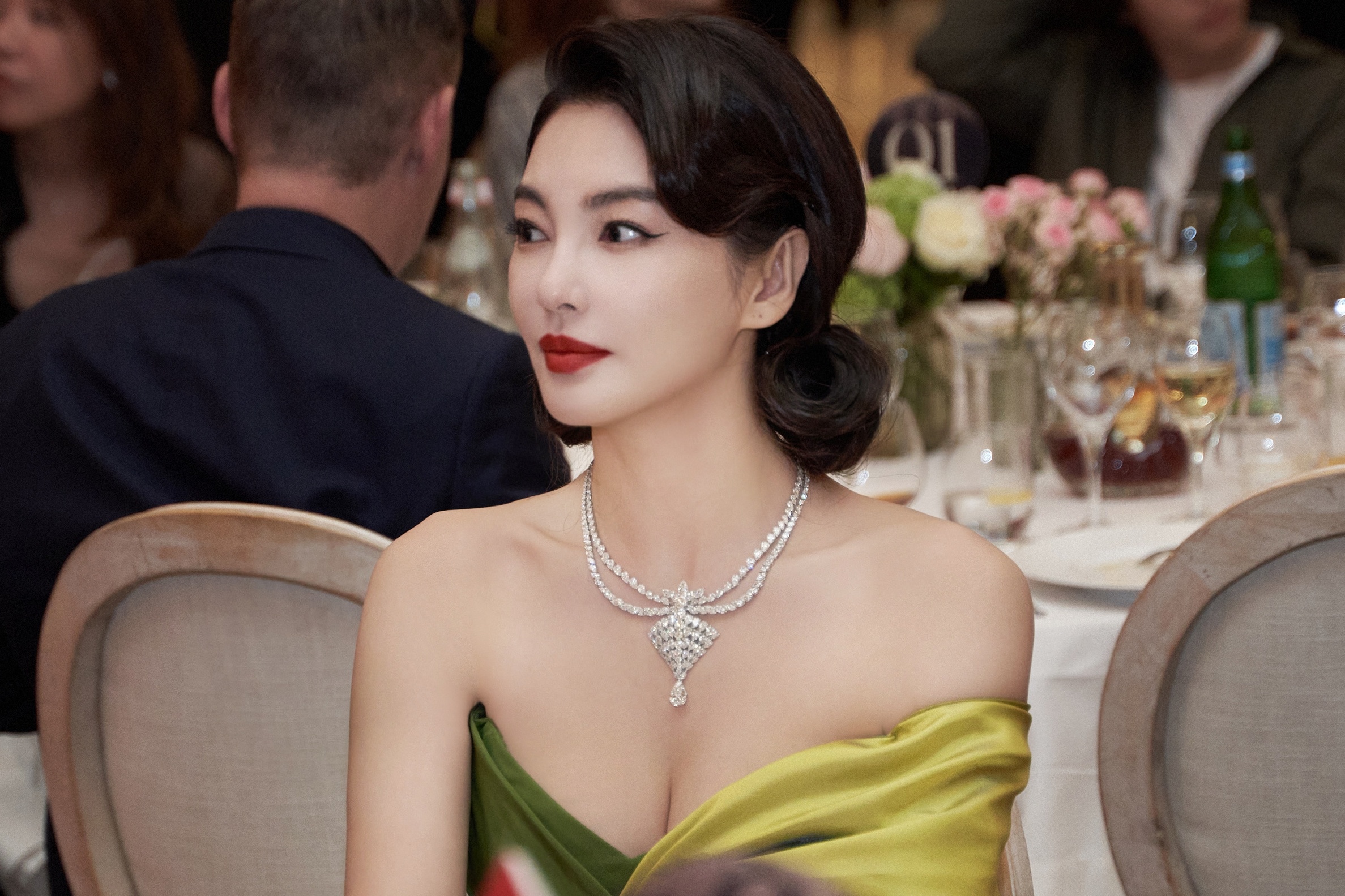 Truong Vu Ky,  Kim DUng,  Vuong Tinh,  Tuyen Lo,  Hoang Hi Ngan,  Phong Than,  sao Hoa ngu,  Tieu ngao giang ho anh 1