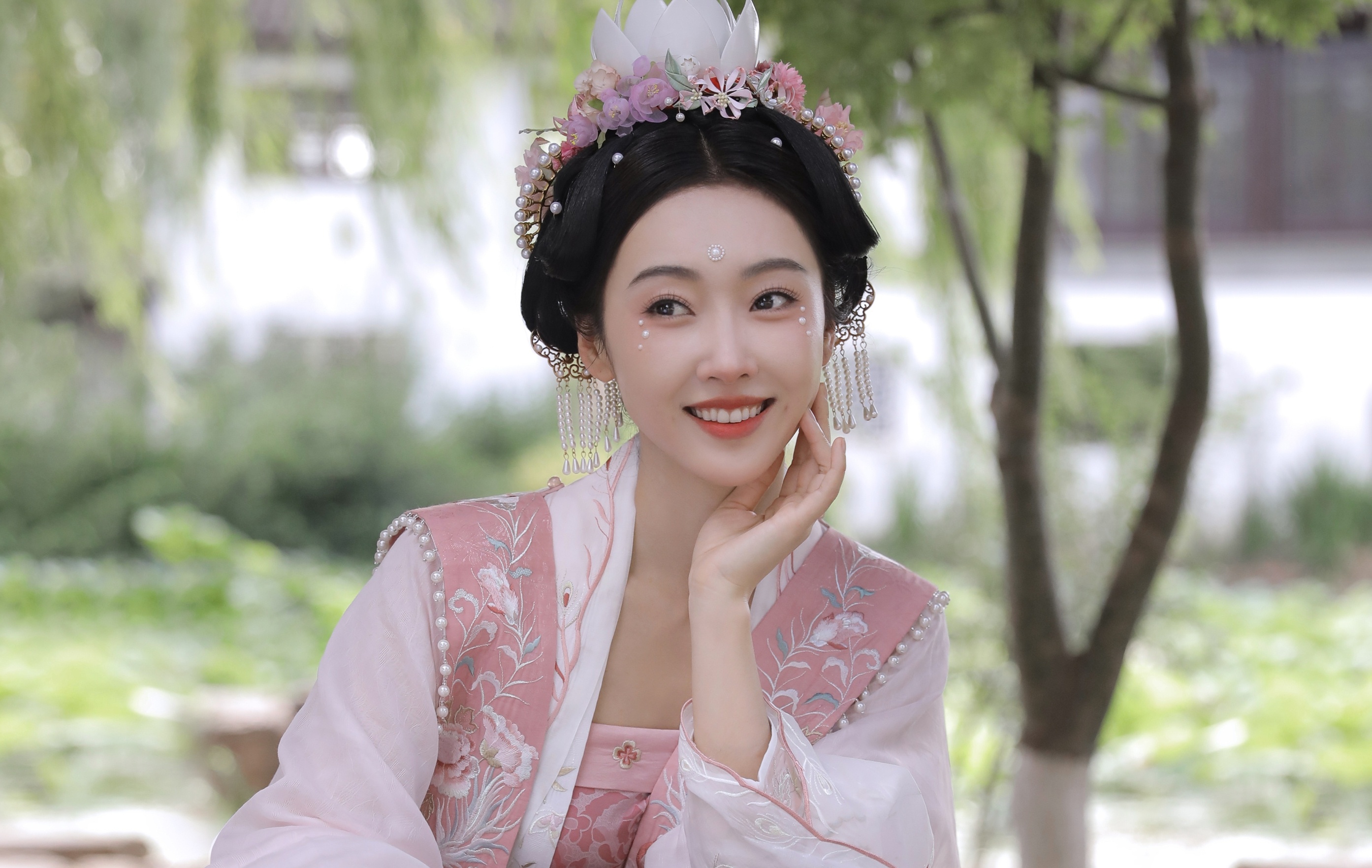 Truong Vu Ky,  Kim DUng,  Vuong Tinh,  Tuyen Lo,  Hoang Hi Ngan,  Phong Than,  sao Hoa ngu,  Tieu ngao giang ho anh 8