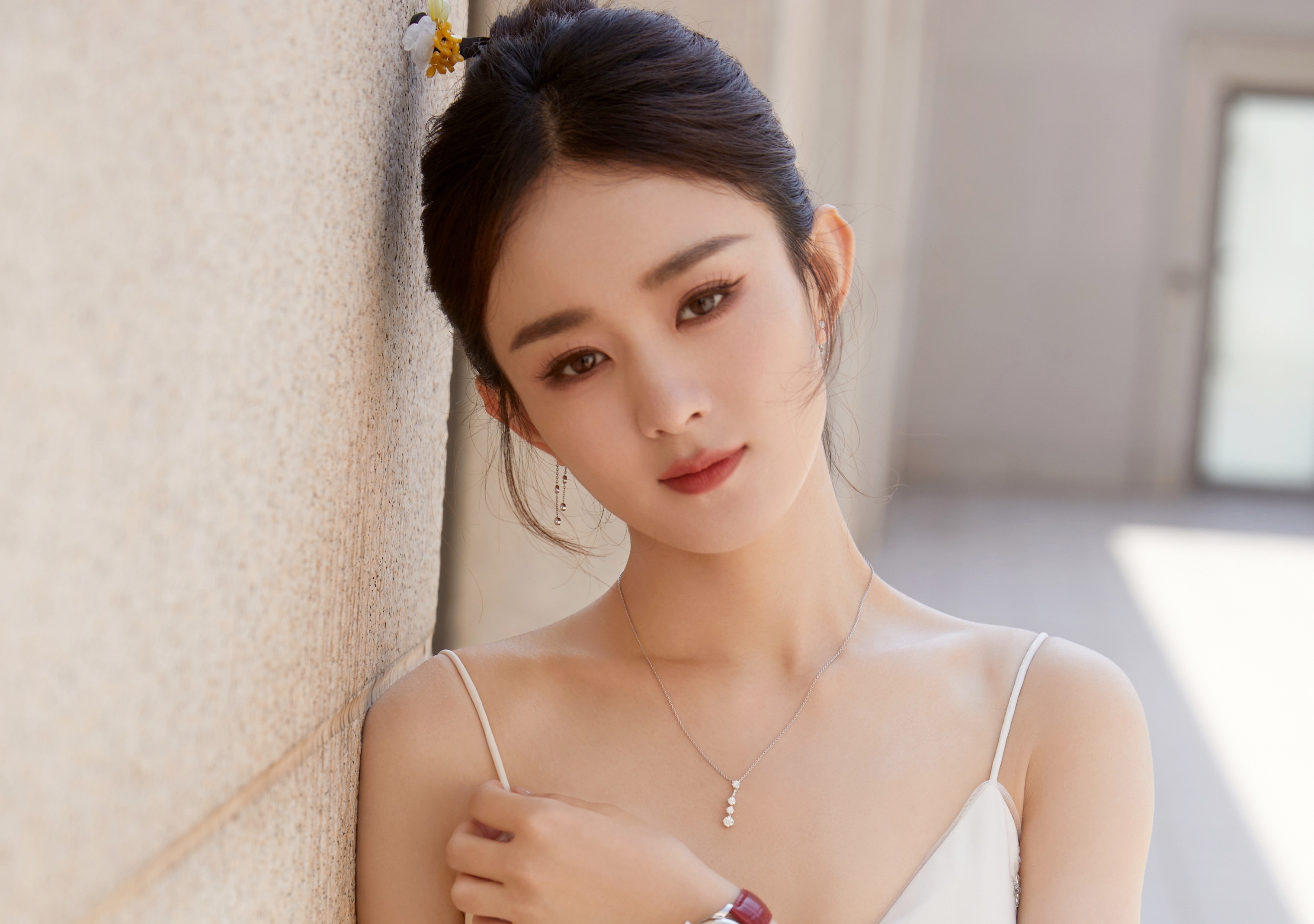 My nhan vuot mat Duong Mich, Luu Diec Phi hinh anh