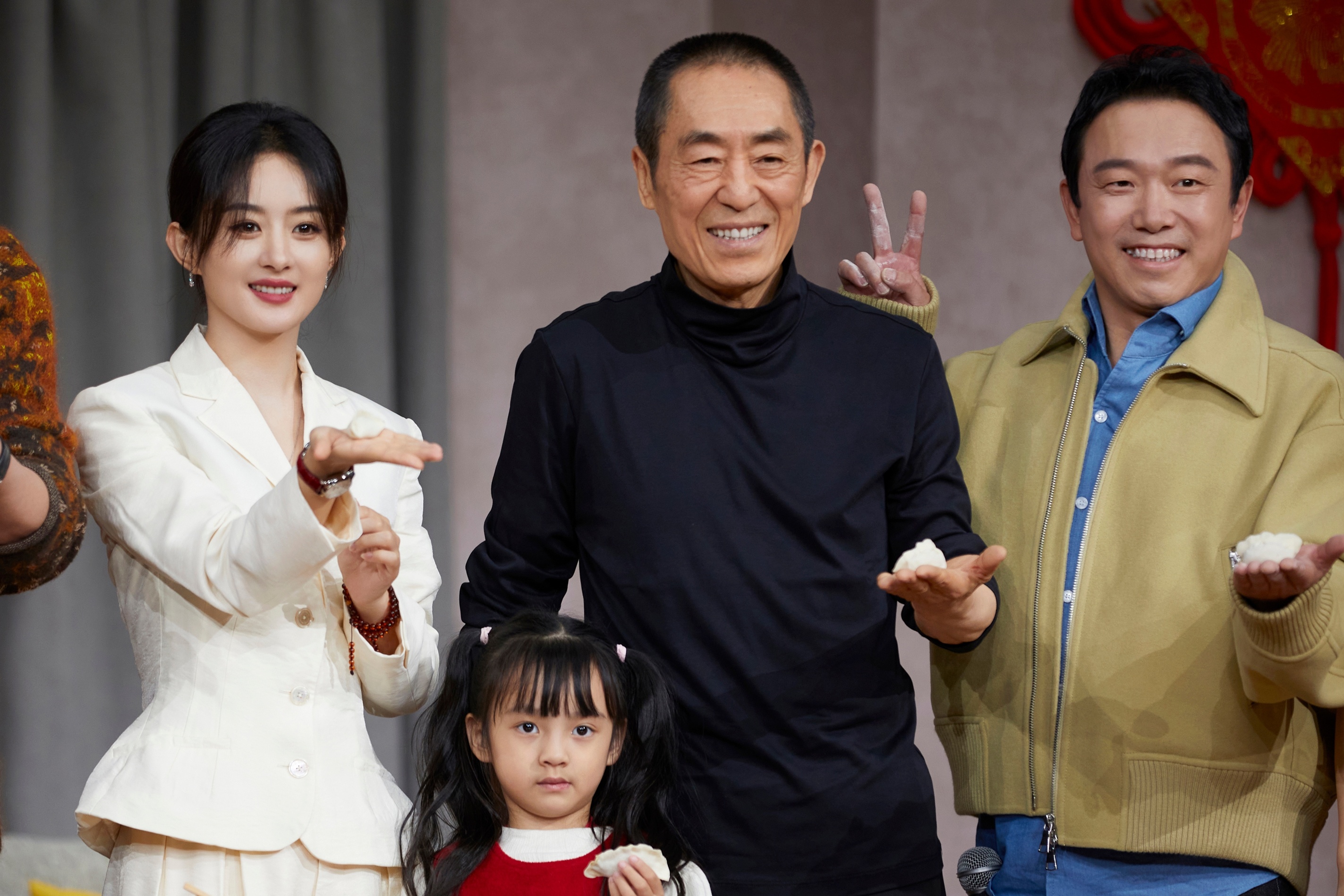 Trieu Le Dinh,  Duong Mich,  Duong Yen,  Luu Diec Phi,  Luu Thi Thi,  Angelababy,  sao Hoa ngu anh 6