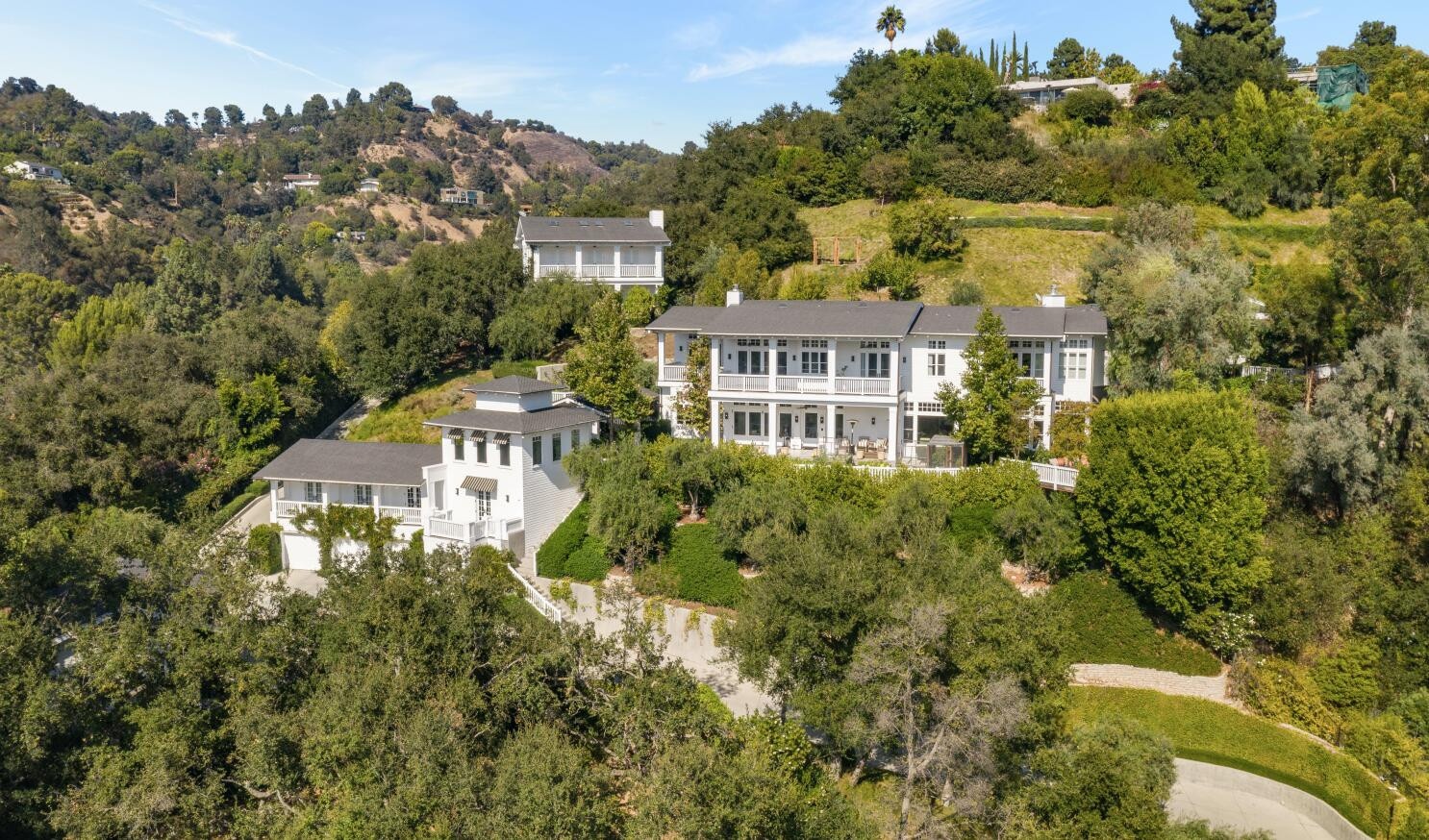 Calvin Harris,  sao Au My,  chay nha anh 1