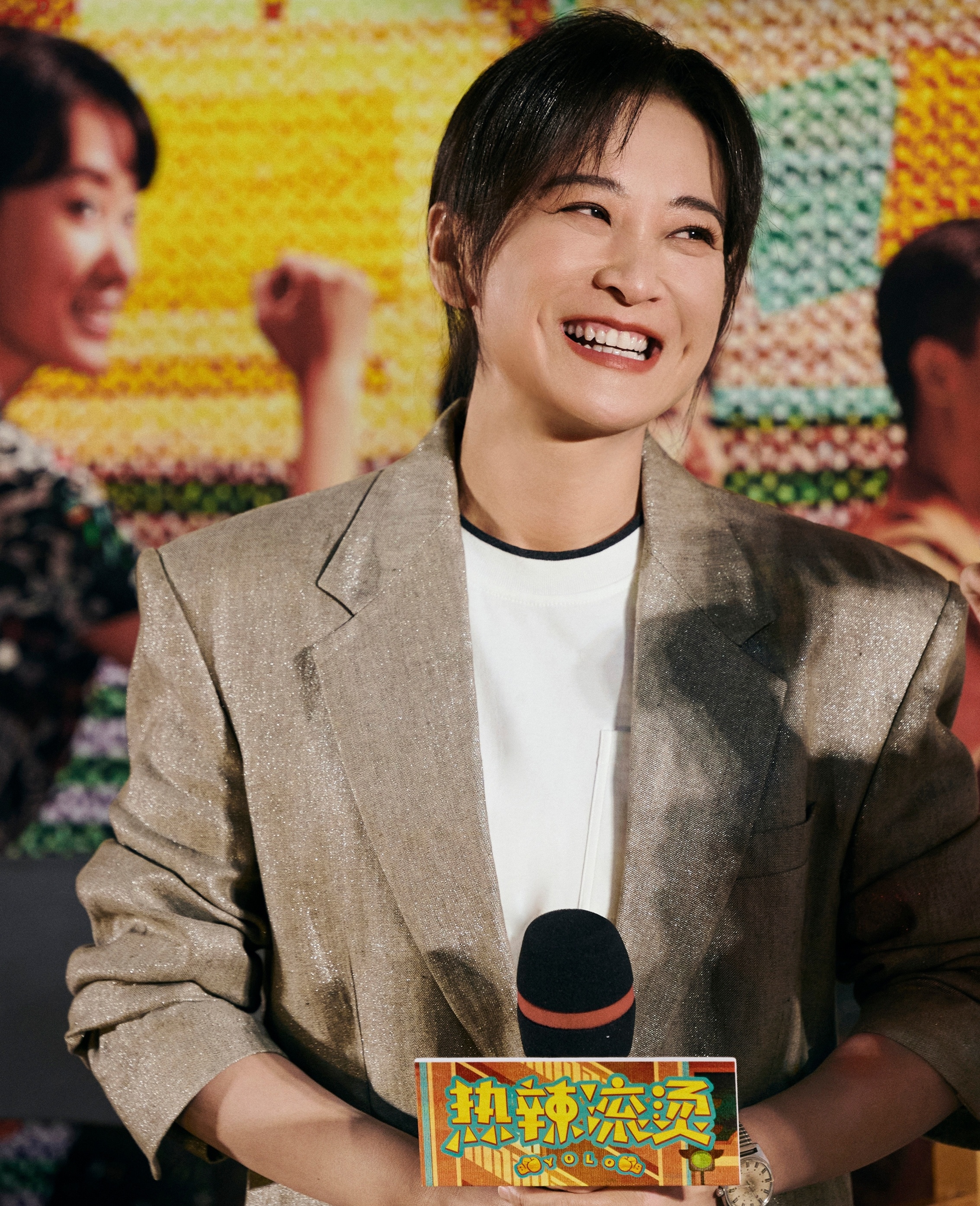 Gia Linh,  Trieu Le Dinh,  Loi Giai Am,  Tham Dang,  sao Hoa ngu,  Yolo,  Nhiet liet con nang anh 1