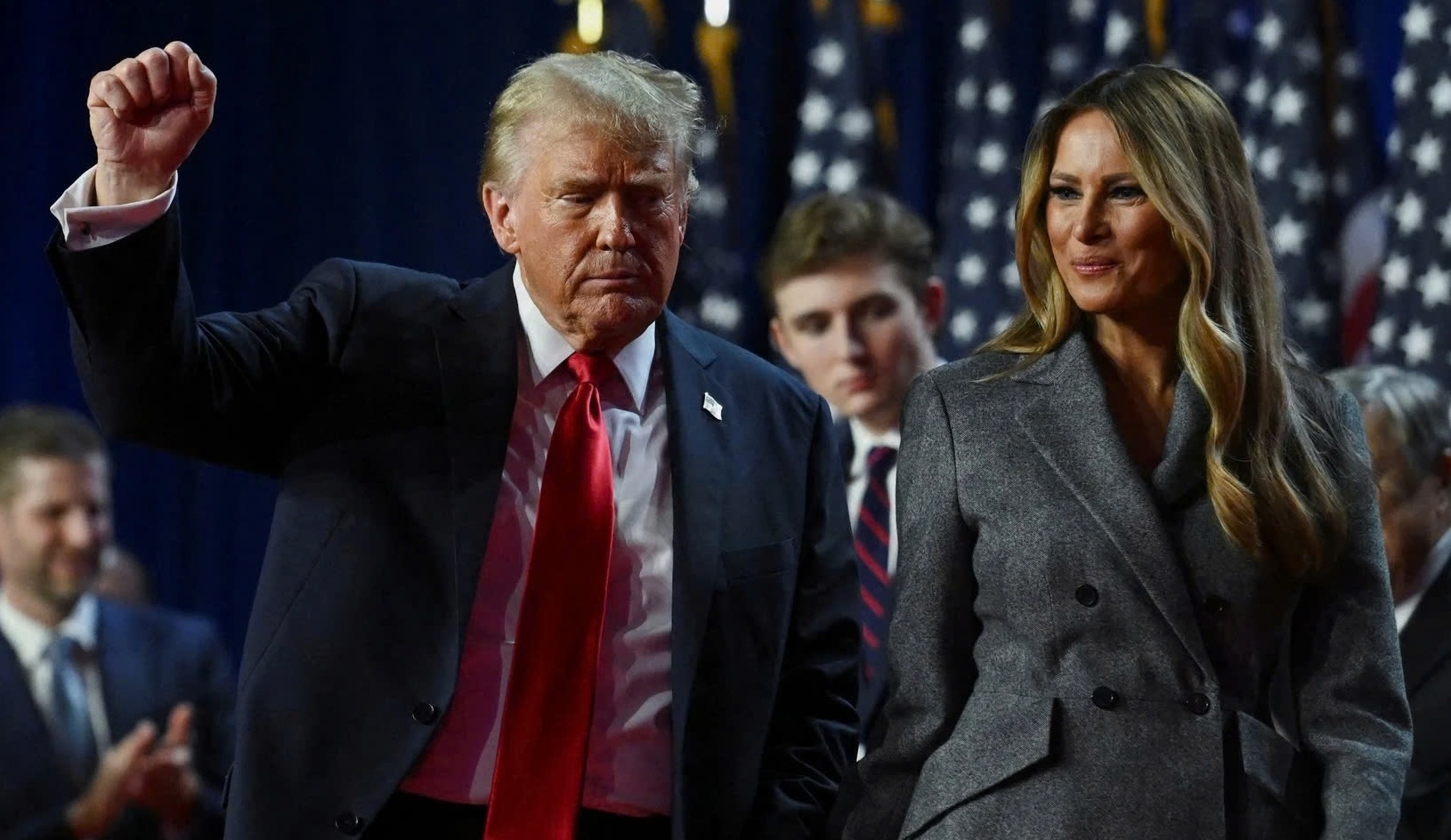 Hai thai cuc cua dan sao khi ong Trump dac cu tong thong My hinh anh