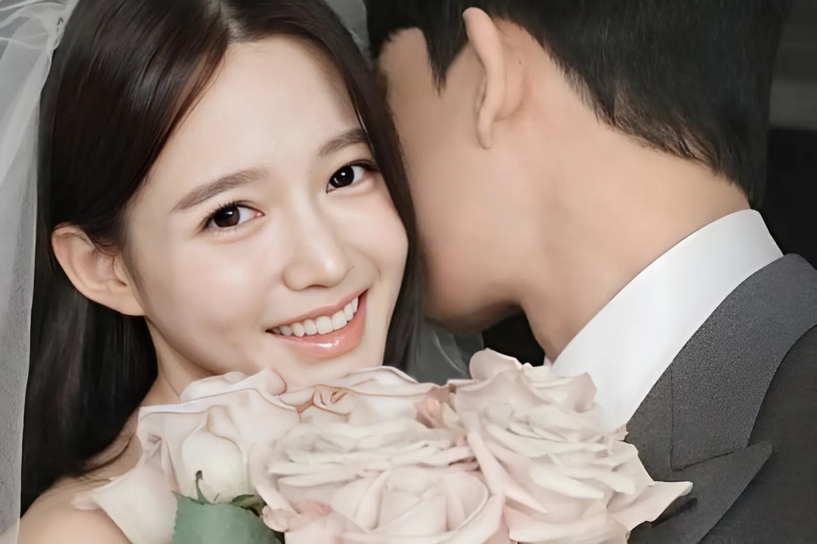 Nam Bo Ra cuoi hinh anh