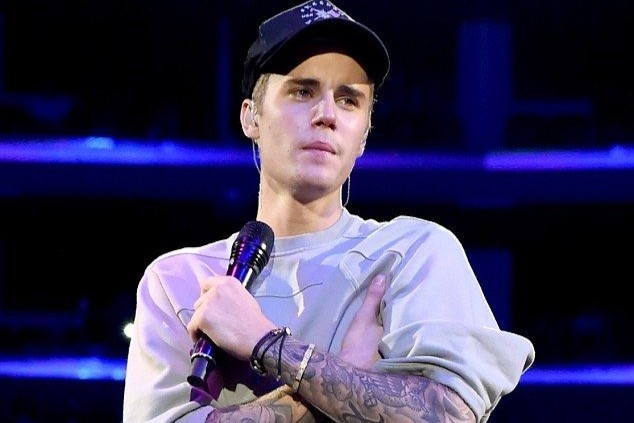 Justin Bieber dinh chinh hinh anh