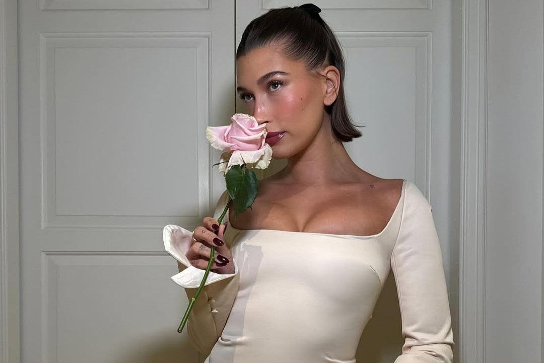 Dong thai cua vo Justin Bieber hinh anh