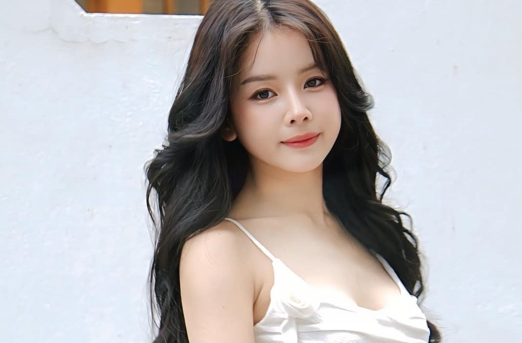 Chi dep dap gio to chuc concert dau tien hinh anh