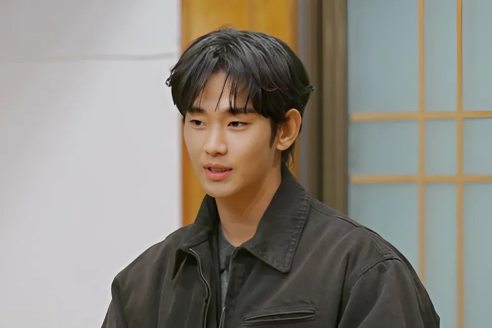 Kim Soo Hyun huy show hinh anh