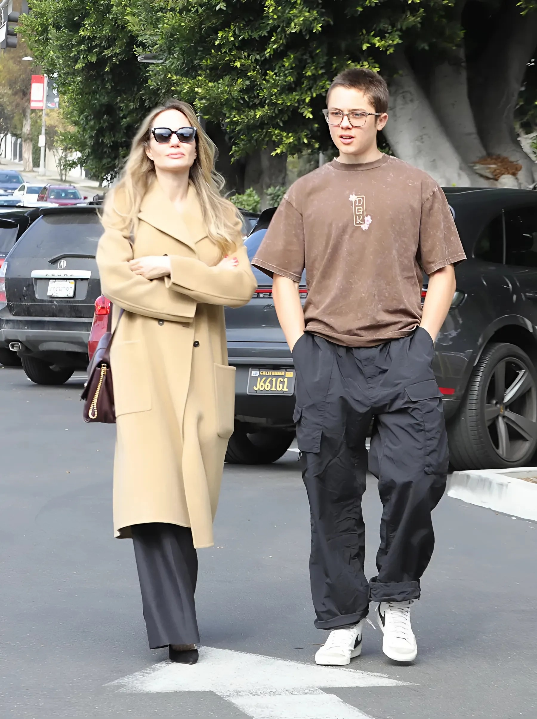 Angelina Jolie và Brad Pitt