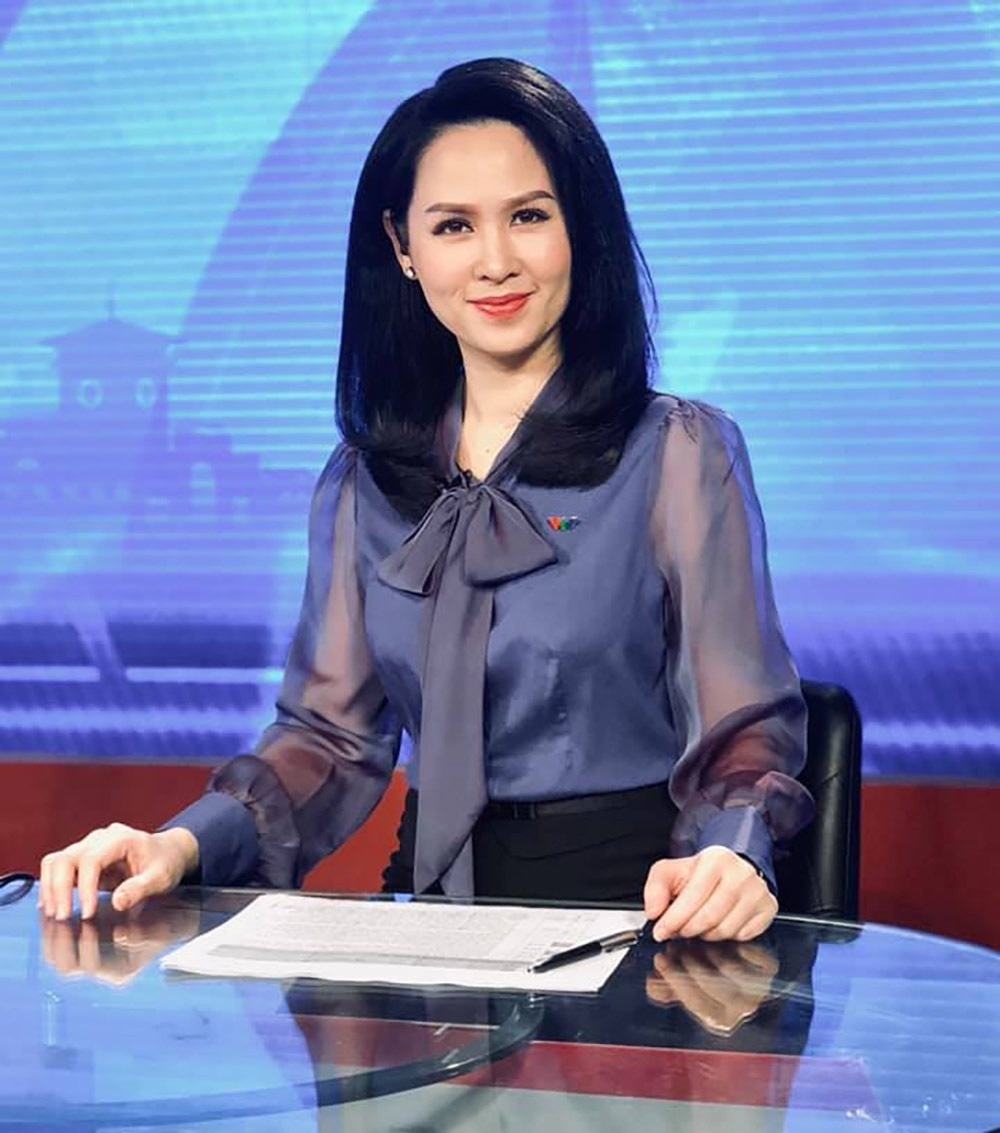 btv thuy hang,  dai le 30/4 anh 1