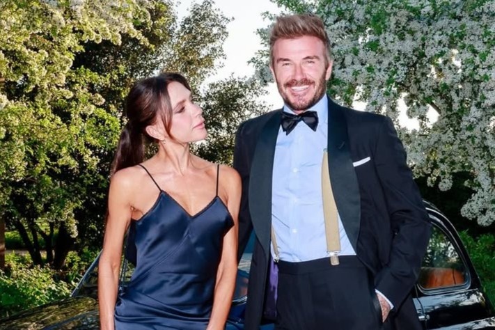 Vo chong David Beckham sau nhung khoang trong hinh anh