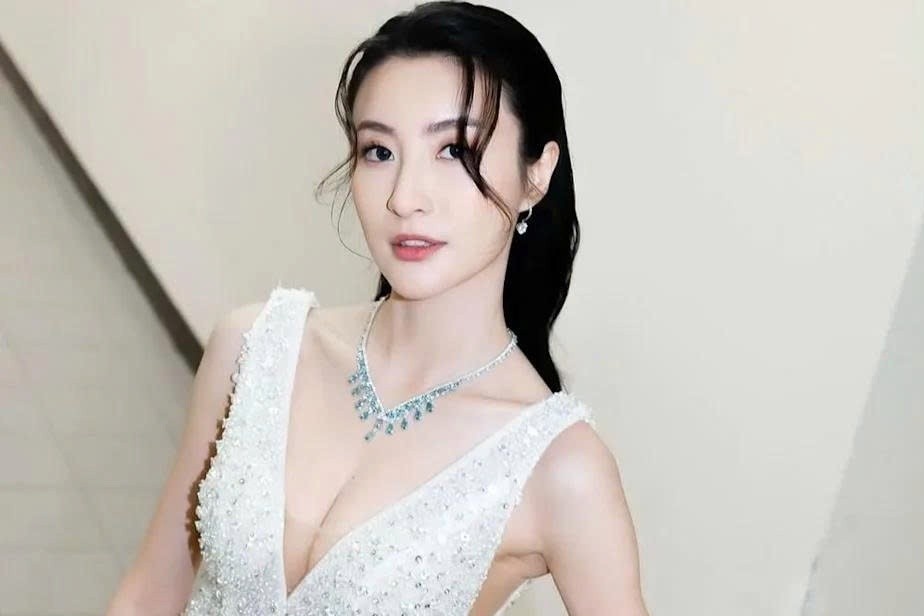 Lam Ha Vy giua tin pha san hinh anh