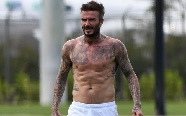 200 hinh xam cua David Beckham va con trai hinh anh