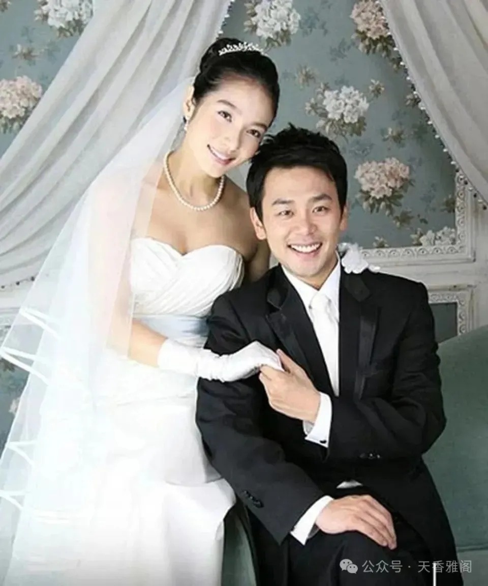 Song Hye Kyo,  Song Joong Ki,  sao Han anh 1