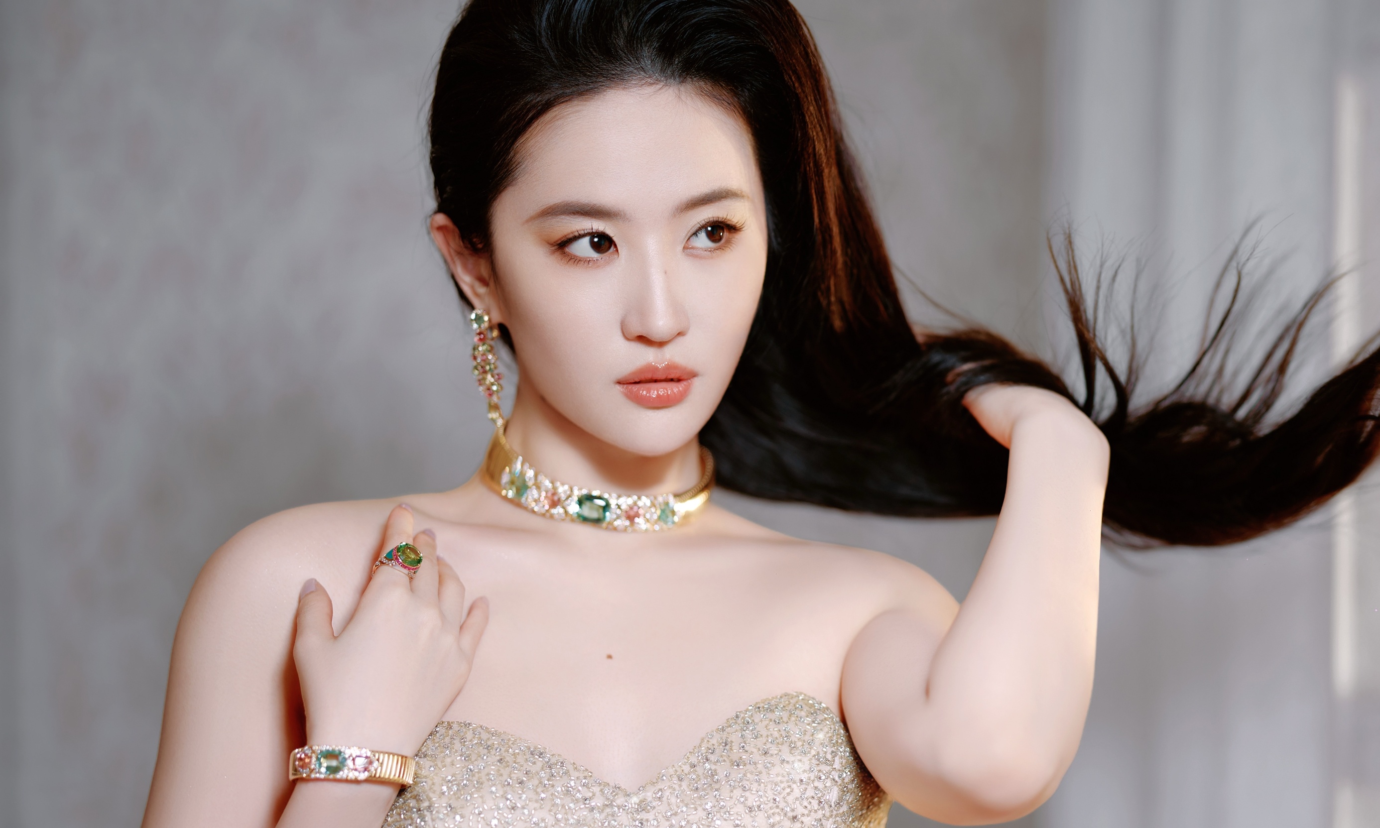 Luu Diec Phi,  Bach Ngoc Lan,  Tong Giai,  Cau chuyen hoa hong,  sao Hoa ngu,  phim Trung Quoc anh 2