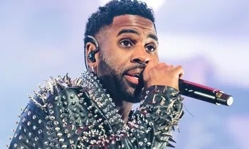 Ngoi sao quoc te huy show tai Viet Nam sat gio dien hinh anh