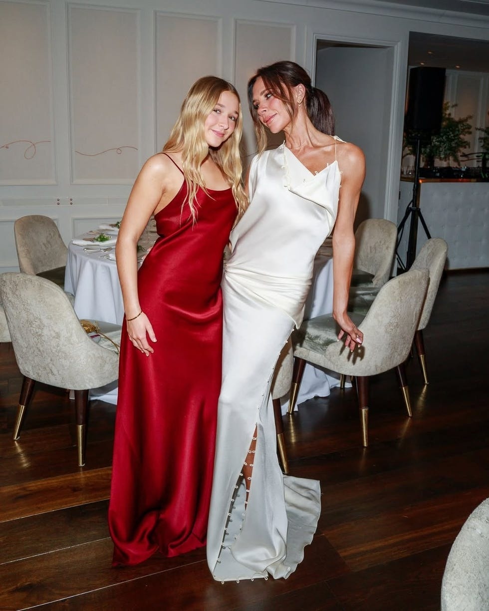 atvictoriabeckham_681b74cbd4bfd.jpg