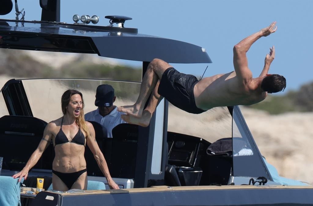 Mel C (Spice Girls) nghi duong cung ban trai hinh anh