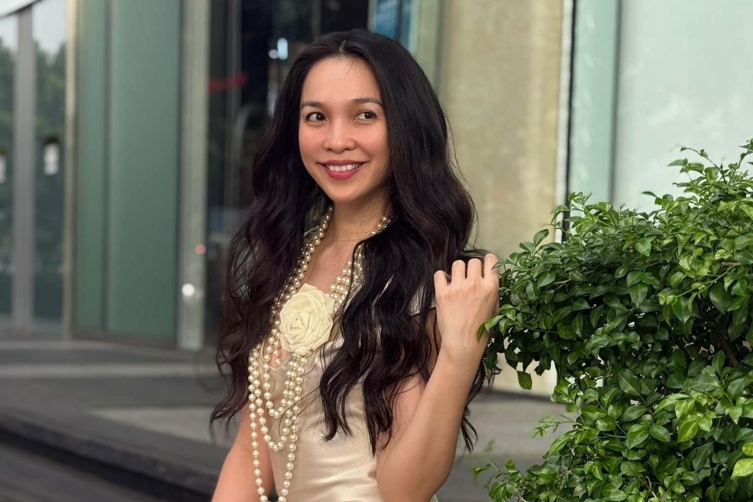 Hien Thuc hien tai hinh anh