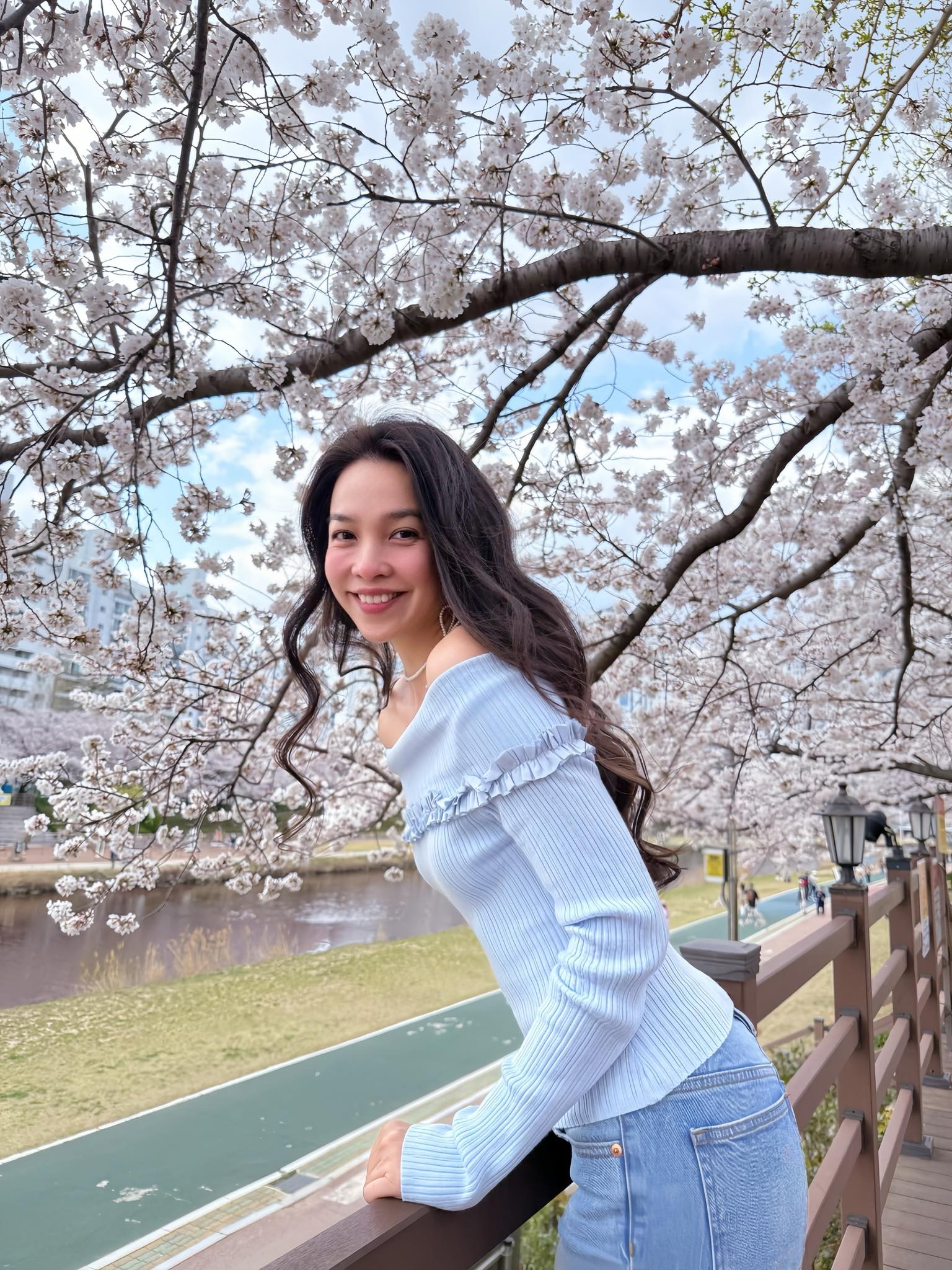 cuoc song cua ca si anh 4