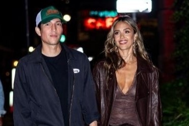 Jessica Alba cong khai hen ho hinh anh