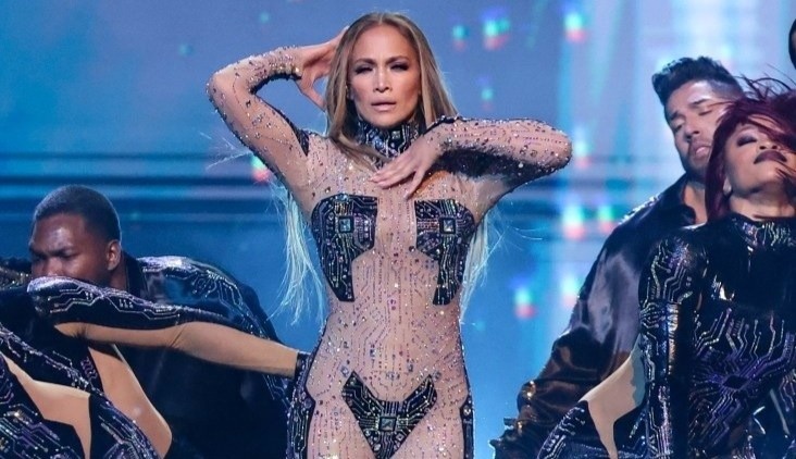 Jennifer Lopez da thay doi hinh anh