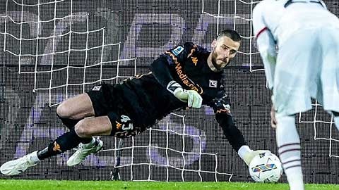 Doi hinh hay nhat chau Au nua dau mua 2024/2025 hinh anh