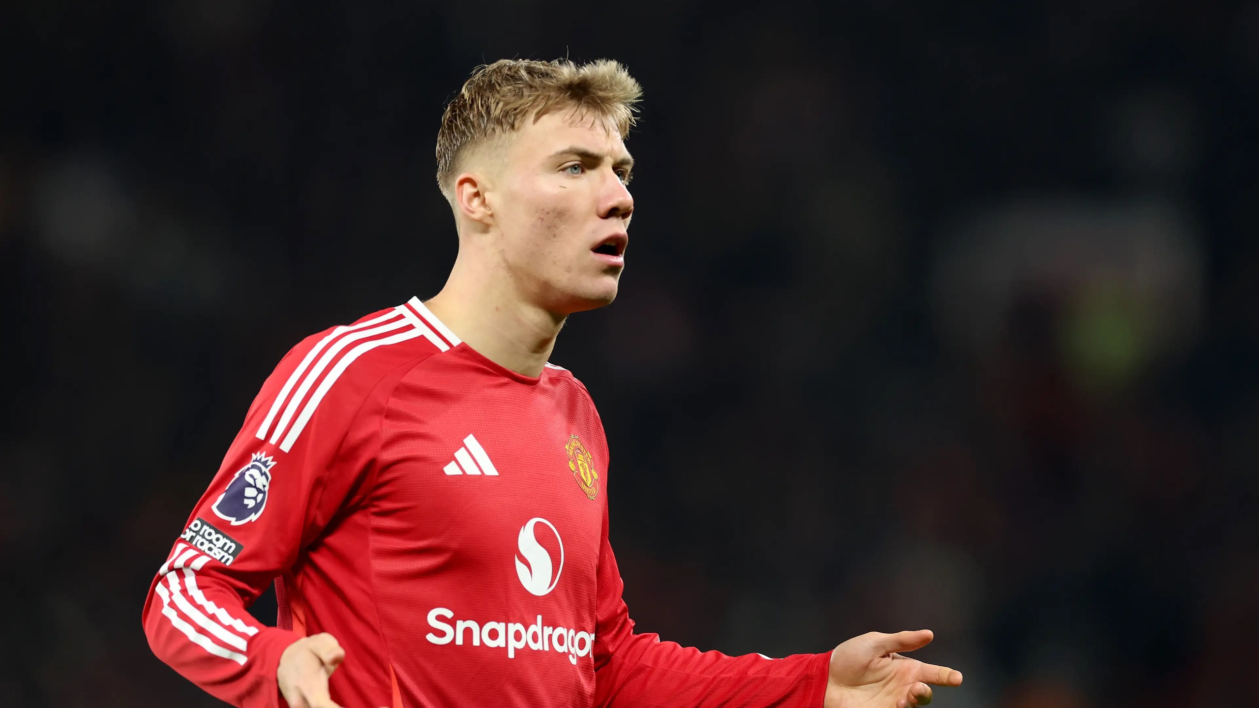 Chuyen gi xay ra voi Hojlund? hinh anh