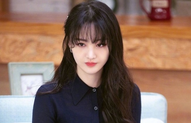 Tai tieng bua vay Trinh Sang hinh anh