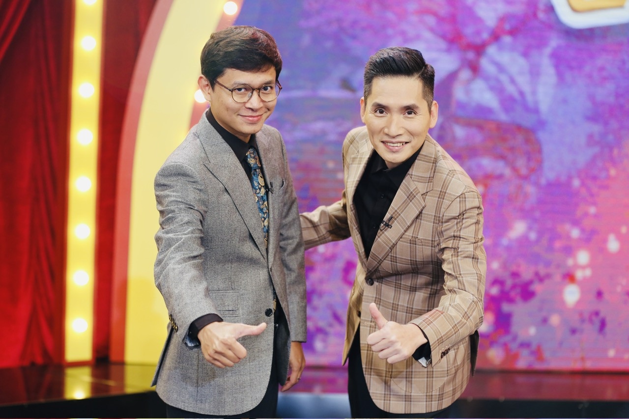 BTV Quoc Khanh roi ban the thao VTV hinh anh