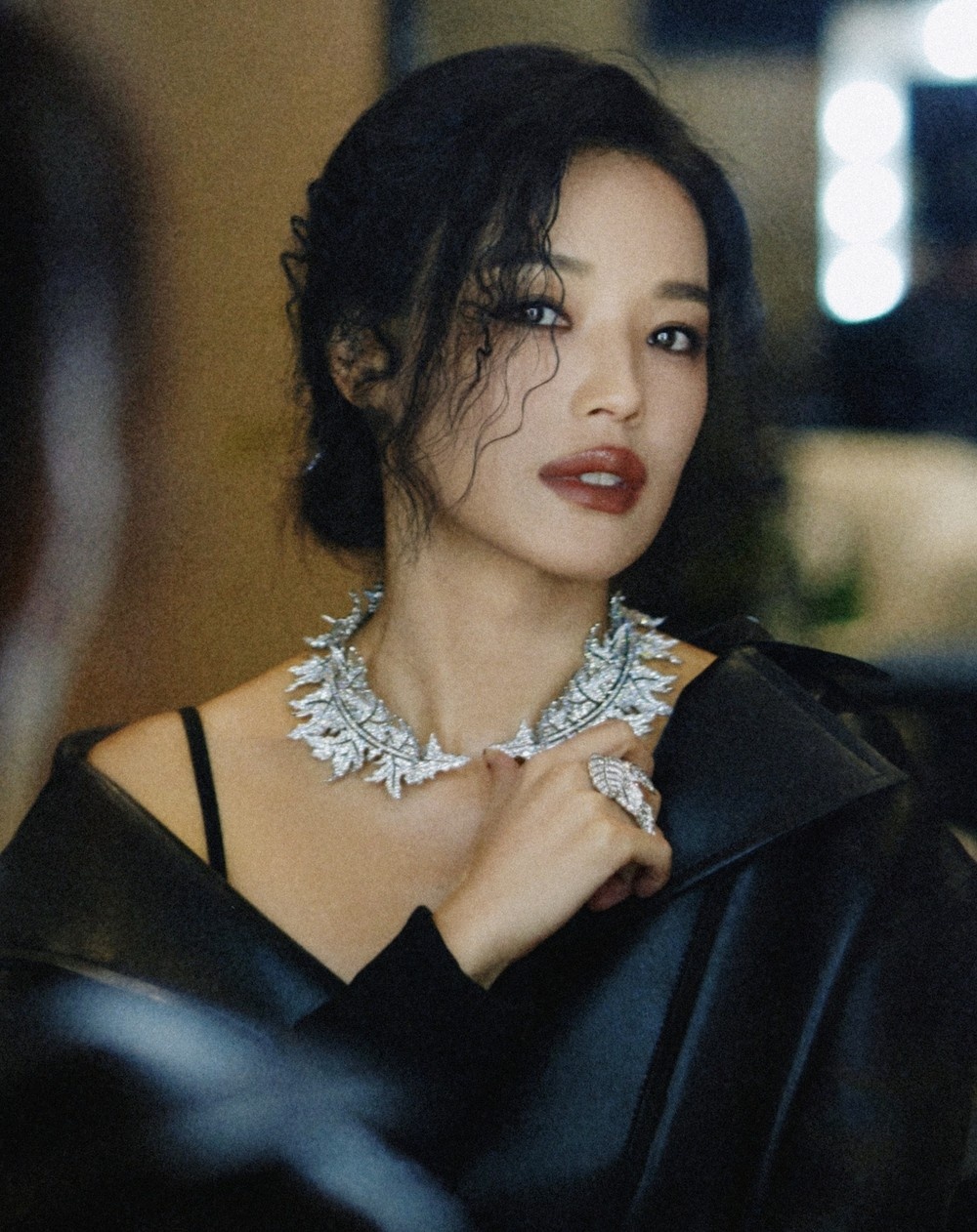 Diễn viên Thư Kỳ