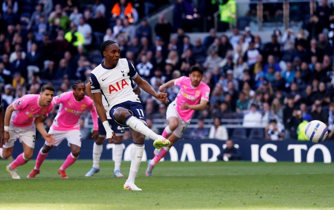 Tottenham tien Southampton xuong hang nhat hinh anh