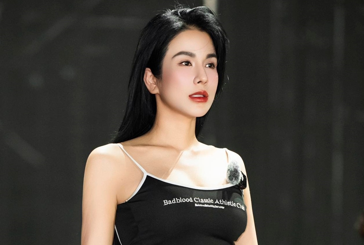 Nha san xuat len tieng ve on ao truoc concert Chi dep hinh anh