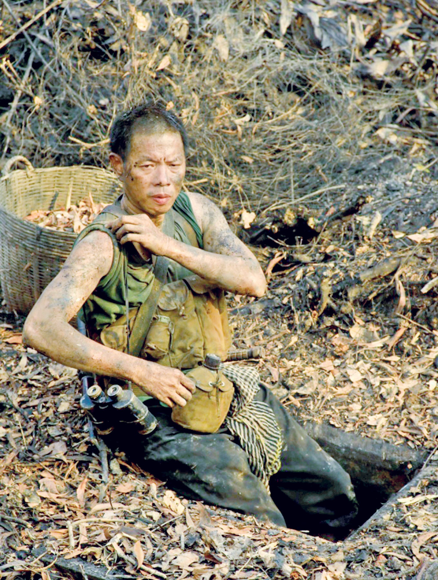 tao_hinh_thai_hoa_trong_phim_dia_dao_17441979127771462403171.jpg