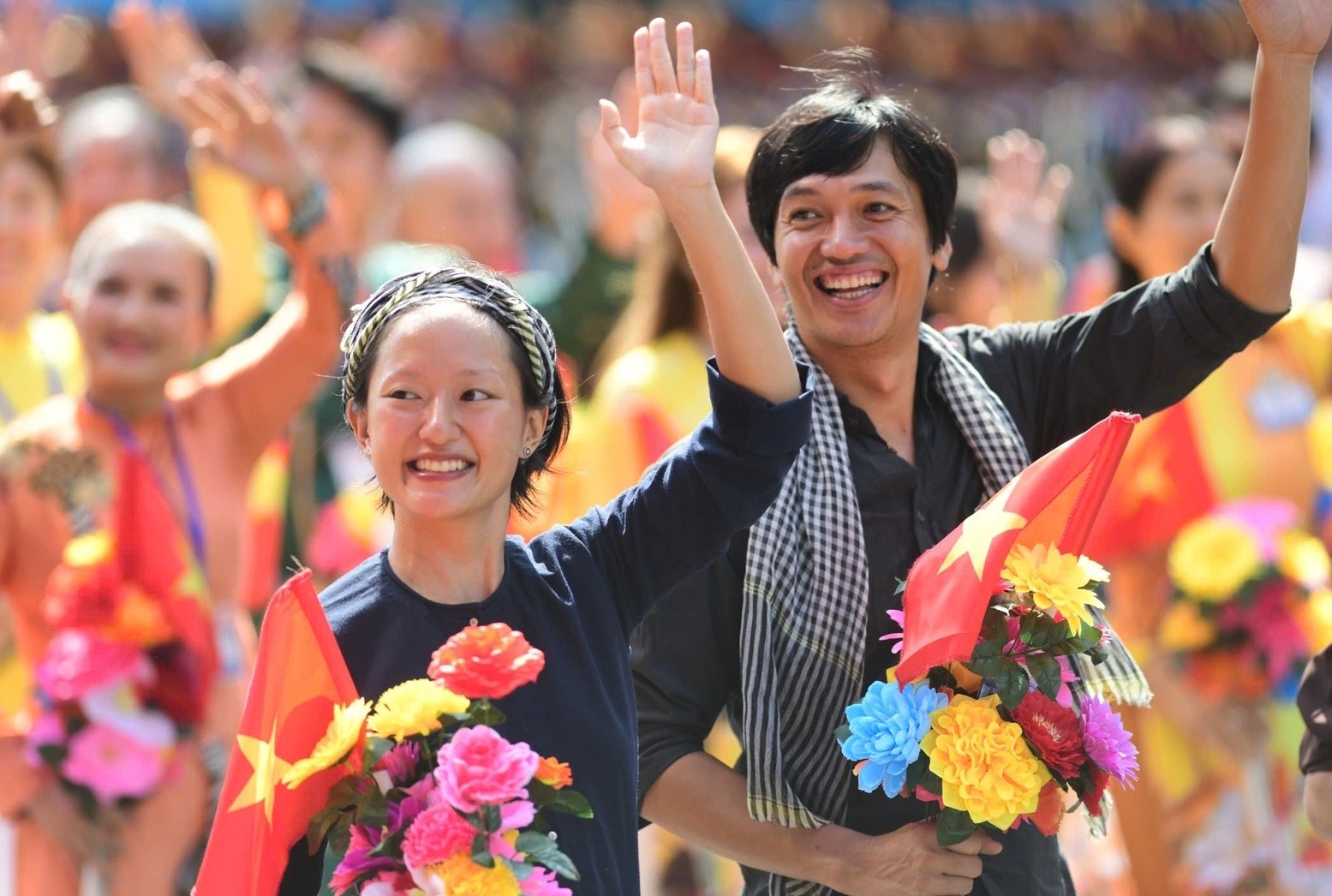 Bui Thac Chuyen: 'Voi Cu Chi, toi bat duoc kho bau de lam phim' hinh anh