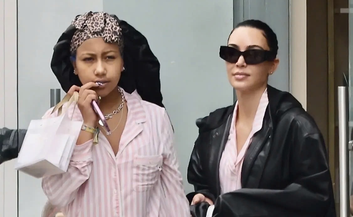 Khong nhan ra ai nu cua Kim Kardashian hinh anh